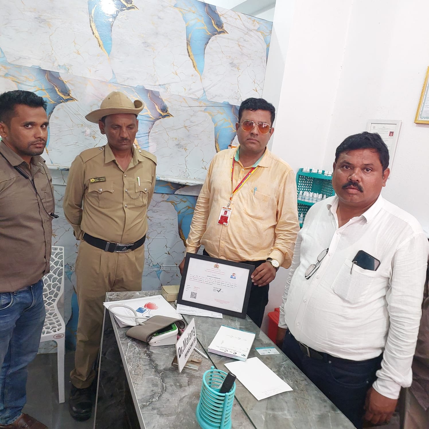 ಅಲಂದದಲ್ಲಿ ನಕಲಿ ವೈದ್ಯರ ಮೇಲೆ ದಾಳಿ